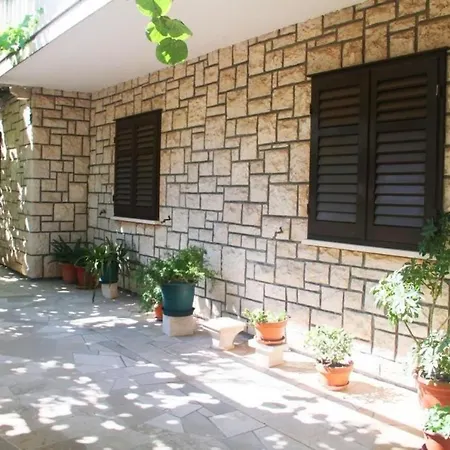 Perivoj- Two Bedroom With Garden Terrace Appartamento